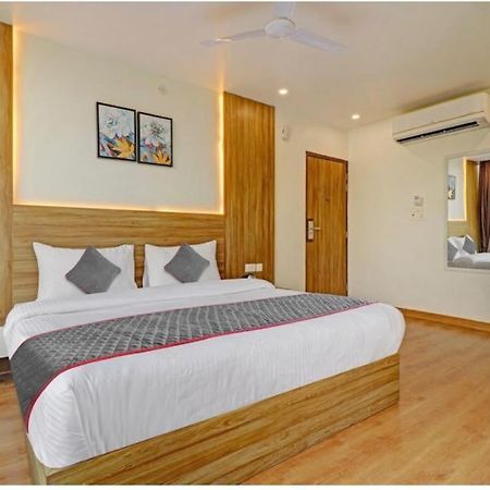 Hotel Sr Grand Gorakhpur Exteriér fotografie