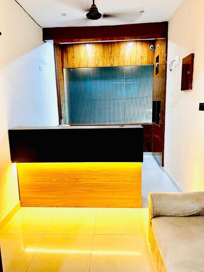 Hotel Sr Grand Gorakhpur Exteriér fotografie